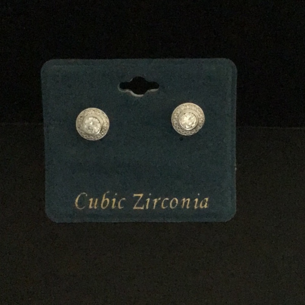 Beautiful cubic zirconia earrings.